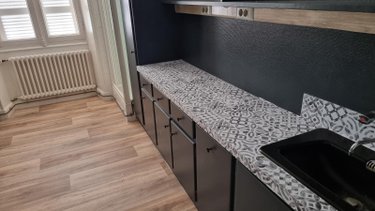 Immeuble a vendre Jonzac 17500 Charente-Maritime 184 m2  341250 euros