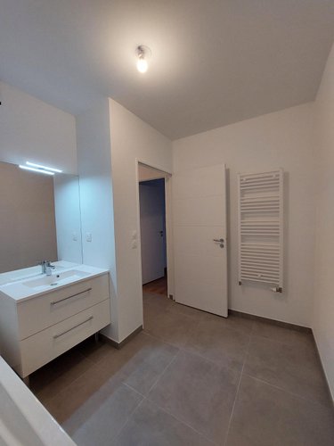 Location appartement Bourg-en-Bresse 01000 Ain 73 m2 3 pièces 910 euros