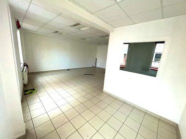 Fonds et murs commerciaux a vendre Saint-Omer 62500 Pas-de-Calais 62 m2  148000 euros
