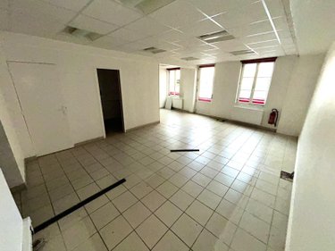 Fonds et murs commerciaux a vendre Saint-Omer 62500 Pas-de-Calais 62 m2  148000 euros