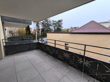 Location appartement Bourg-en-Bresse 01000 Ain 73 m2 3 pièces 940 euros