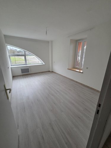 Location appartement Louhans 71500 Saône-et-Loire 95 m2 4 pièces 615 euros