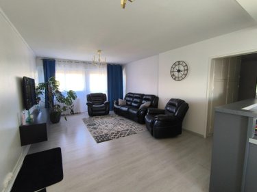 Location appartement Bourg-en-Bresse 01000 Ain 87 m2 4 pièces 900 euros