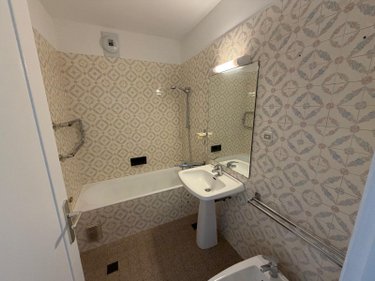 Location appartement Chalon-sur-Saône 71100 Saône-et-Loire 92 m2 4 pièces 990 euros