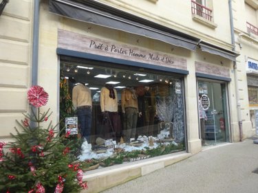 Location fonds et murs commerciaux Nogent-le-Rotrou 28400 Eure-et-Loir 62 m2  1450 euros