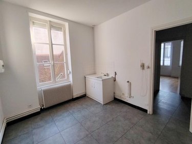 Location appartement Chalon-sur-Saône 71100 Saône-et-Loire 28 m2 1 pièce 425 euros