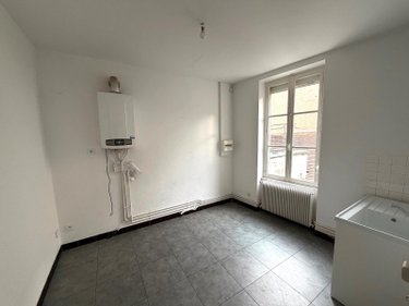 Location appartement Chalon-sur-Saône 71100 Saône-et-Loire 28 m2 1 pièce 400 euros