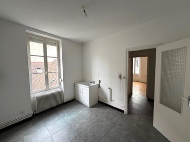 Location appartement Chalon-sur-Saône 71100 Saône-et-Loire 28 m2 1 pièce 400 euros
