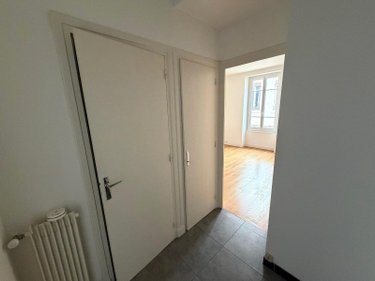 Location appartement Chalon-sur-Saône 71100 Saône-et-Loire 28 m2 1 pièce 400 euros