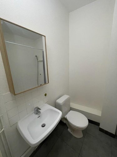 Location appartement Chalon-sur-Saône 71100 Saône-et-Loire 28 m2 1 pièce 400 euros