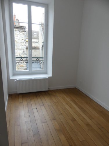 Location appartement Nemours 77140 Seine-et-Marne 47 m2 3 pièces 835 euros