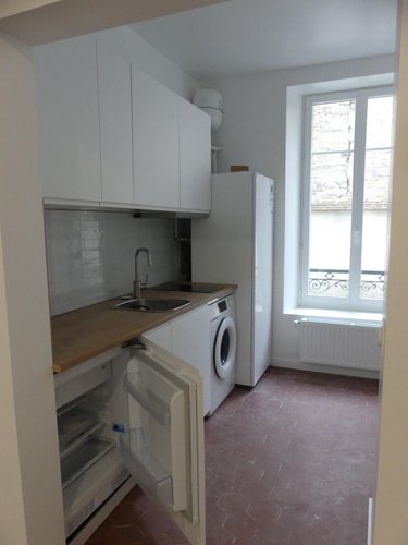 Location appartement Nemours 77140 Seine-et-Marne 21 m2 1 pièce 560 euros