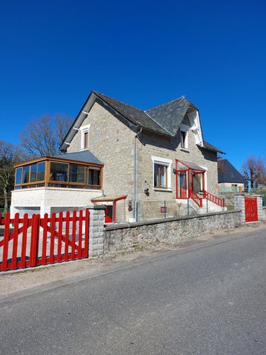 Maison a vendre Darazac 19220 Corrèze  216300 euros