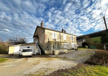 Maison a vendre Nogent 52800 Haute-Marne 272 m2 9 pièces 116600 euros