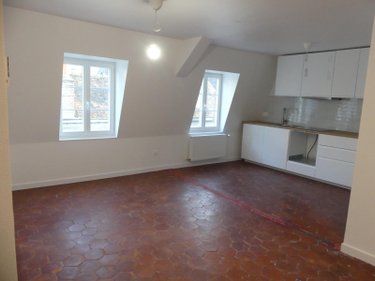 Location appartement Nemours 77140 Seine-et-Marne 45 m2 3 pièces 740 euros