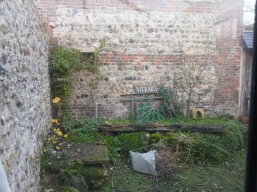 Location fonds et murs commerciaux Honfleur 14600 Calvados 92 m2  1300 euros