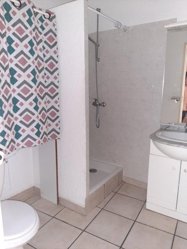 Location appartement Pollionnay 69290 Rhône 21 m2 1 pièce 390 euros