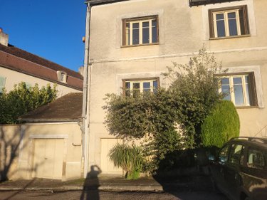 Immeuble a vendre Vermenton 89270 Yonne 245 m2  195500 euros