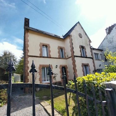 propriete a vendre Rostrenen 22110 Côtes-d'Armor 170 m2 9 pièces 293180 euros
