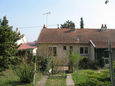 Location maison Saint-Jean-de-la-Ruelle 45140 Loiret 65 m2 3 pièces 875 euros