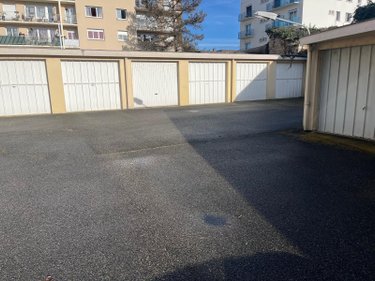 Garage et parking a vendre Bourg-en-Bresse 01000 Ain 15 m2  13000 euros
