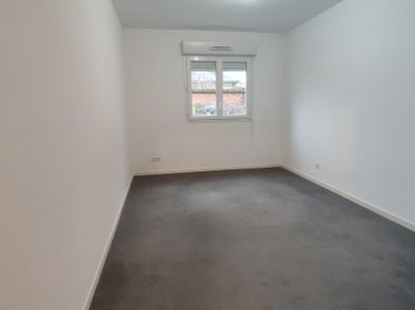 Location appartement Grand-Bourgtheroulde 27520 Eure 79 m2 4 pièces 910 euros