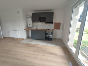 Location appartement Grand-Bourgtheroulde 27520 Eure 79 m2 4 pièces 910 euros