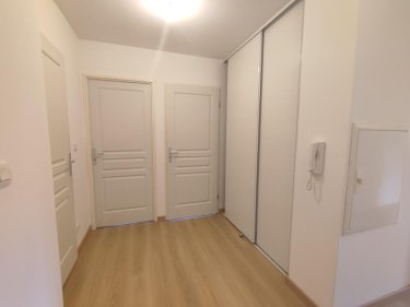 Location appartement Grand-Bourgtheroulde 27520 Eure 79 m2 4 pièces 910 euros