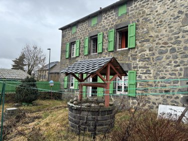 propriete a vendre Roffiac 15100 Cantal 125 m2  152500 euros