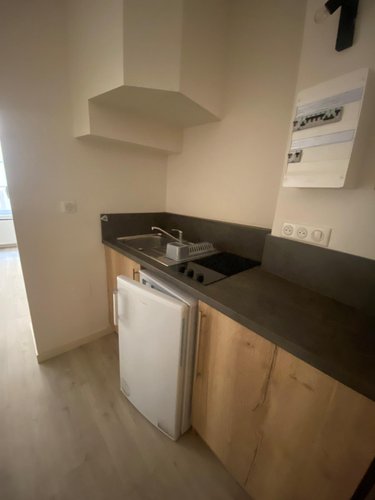 Location appartement Cluny 71250 Saône-et-Loire 20 m2 1 pièce 390 euros