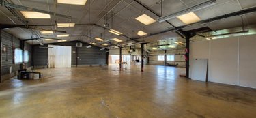 Fonds et murs commerciaux a vendre Cherré-Au 72400 Sarthe 135 m2  262600 euros