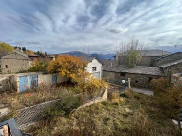 Immeuble a vendre Font-Romeu-Odeillo-Via 66120 Pyrénées-Orientales 314 m2  293000 euros