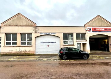 Fonds et murs commerciaux a vendre Langres 52200 Haute-Marne 458 m2  250000 euros