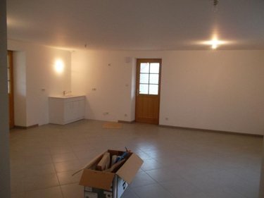 Location maison Tronchy 71440 Saône-et-Loire 90 m2 3 pièces 700 euros