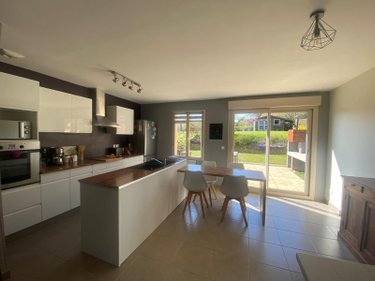 Location maison Mazille 71250 Saône-et-Loire 94 m2 5 pièces 950 euros