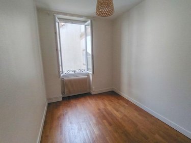 Location appartement Chalon-sur-Saône 71100 Saône-et-Loire 55 m2 3 pièces 750 euros