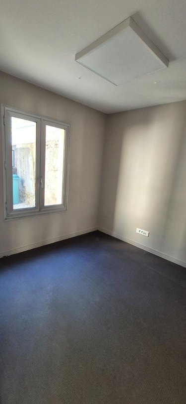 Fonds et murs commerciaux a vendre La-Ferté-Bernard 72400 Sarthe 250 m2  283400 euros