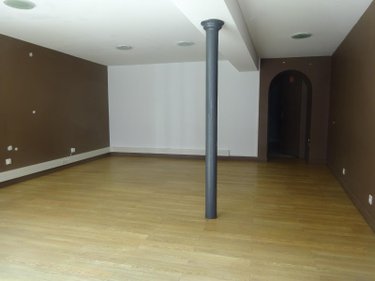 Location fonds et murs commerciaux Nogent-le-Rotrou 28400 Eure-et-Loir 44 m2  790 euros