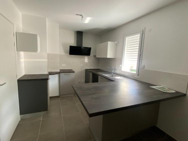 Location appartement La Roche-Vineuse 71960 Saône-et-Loire 84 m2 4 pièces 1027 euros