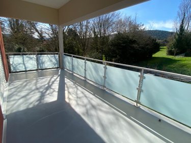 Location appartement La Roche-Vineuse 71960 Saône-et-Loire 84 m2 4 pièces 1027 euros