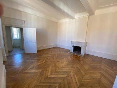 Location appartement Cluny 71250 Saône-et-Loire 70 m2 3 pièces 670 euros