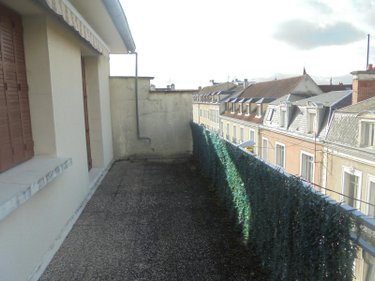Location appartement Avallon 89200 Yonne 83 m2 4 pièces 725 euros