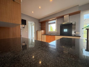 Maison a vendre Luynes 37230 Indre-et-Loire 240 m2 8 pièces 549000 euros