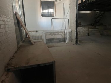 Fonds et murs commerciaux a vendre Compiègne 60200 Oise 300 m2  150000 euros