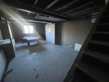 Fonds et murs commerciaux a vendre Compiègne 60200 Oise 300 m2  150000 euros