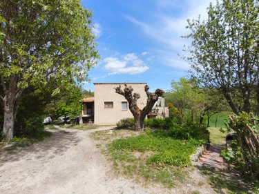 propriete a vendre Sigonce 04300 Alpes-de-Haute-Provence 302 m2 9 pièces 498000 euros