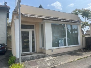 Fonds et murs commerciaux a vendre Péronnas 01960 Ain  85000 euros