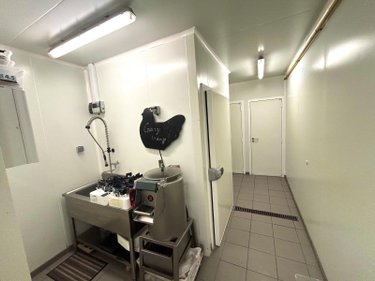Fonds et murs commerciaux a vendre Coudekerque-Branche 59210 Nord 220 m2  188500 euros