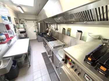 Fonds et murs commerciaux a vendre Coudekerque-Branche 59210 Nord 220 m2  188500 euros