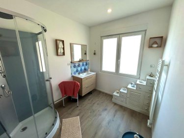 Fonds et murs commerciaux a vendre Coudekerque-Branche 59210 Nord 220 m2  188500 euros